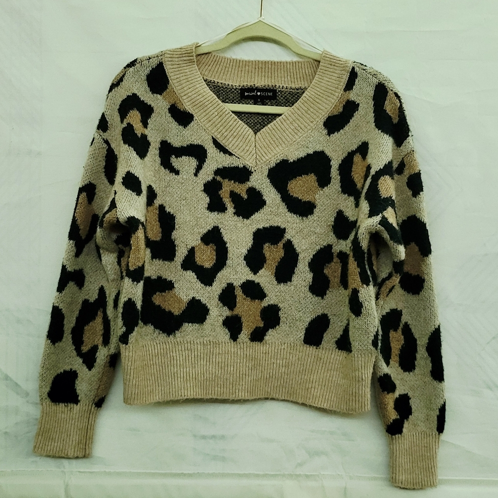 Leopard Print V-Neck Sweater